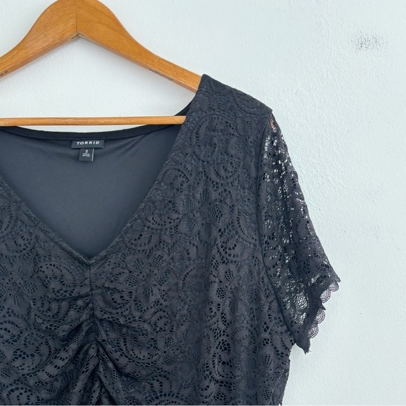 Torrid Black Lace V-Neck Short Sleeve Bodysuit Size 2X - Picture 4 of 14